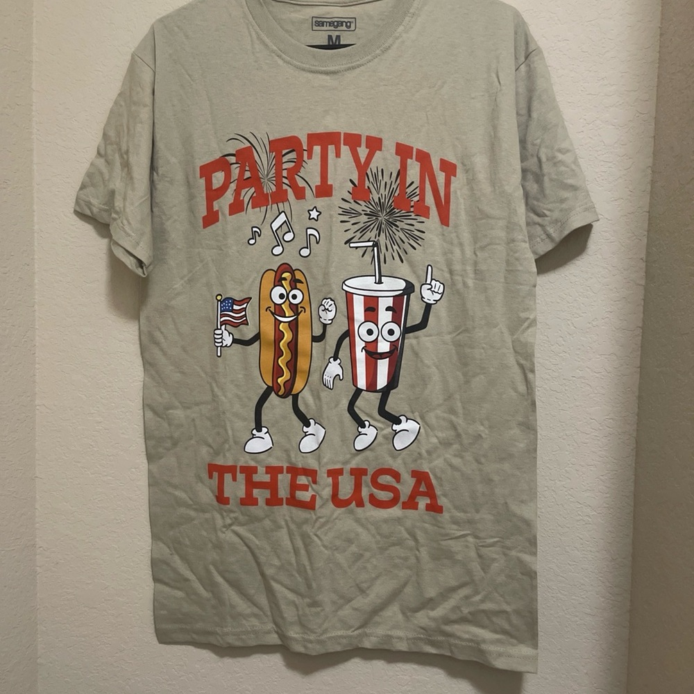 Graphic Tee - Fun Tan Short Sleeve